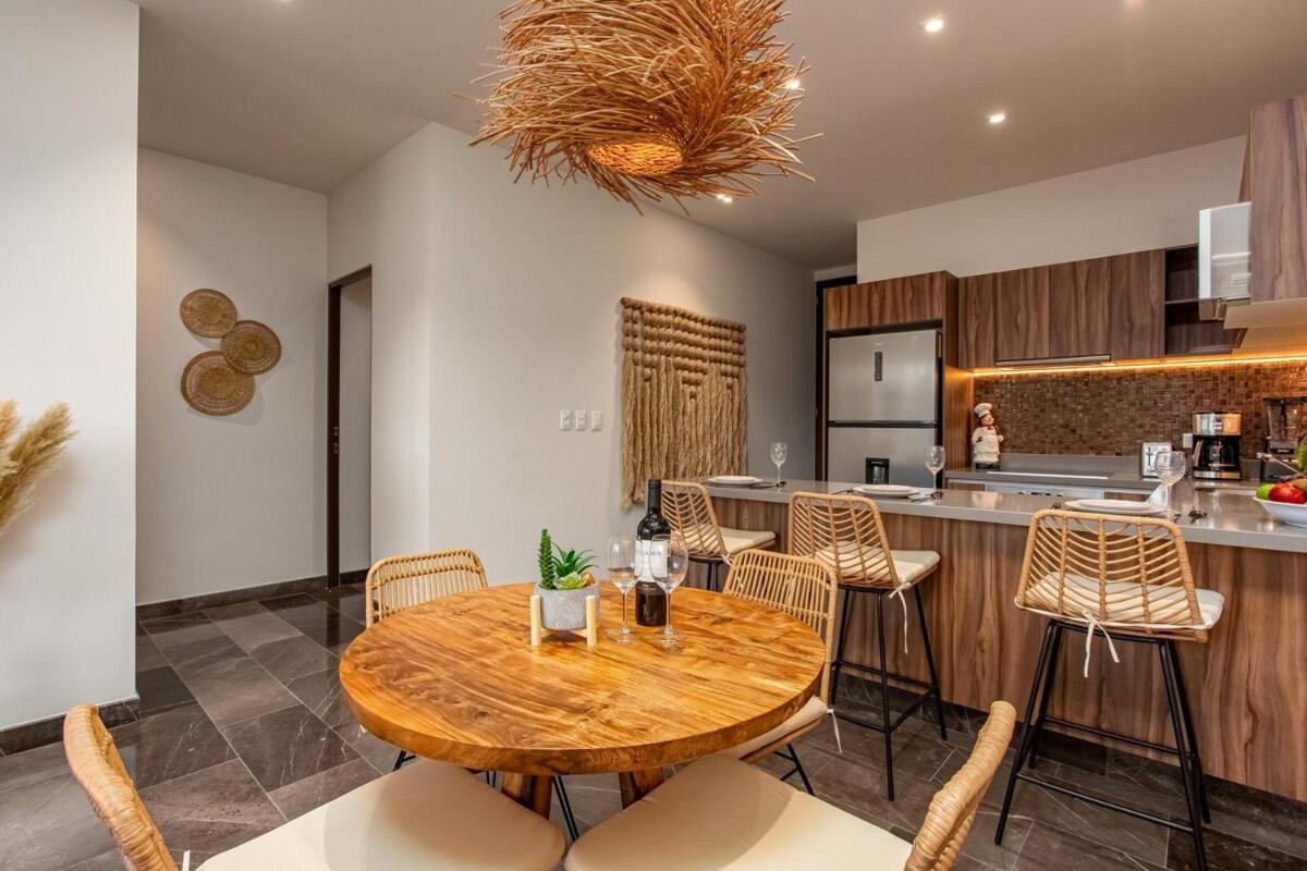 New Lux 3 Bed Gym & Pool At 101 Apartment *