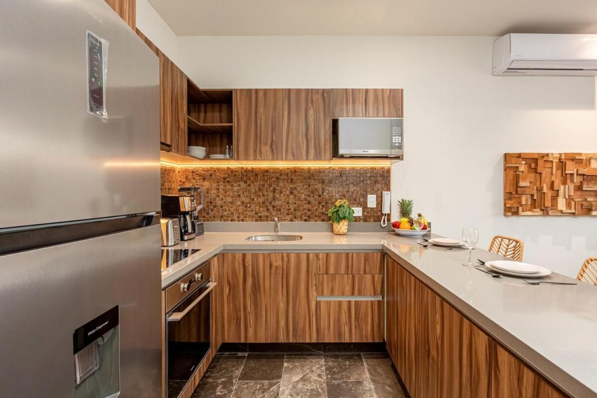 New Lux 3 Bed Gym & Pool At 101 Apartment *